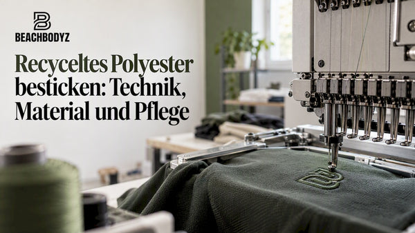 Stickmaschine arbeitet auf recyceltem Polyestergewebe