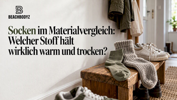 Woll- und Baumwollsocken auf der Schuhbank