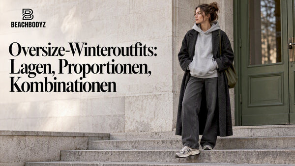 Oversize-Hoodie unter einem langen Wollmantel