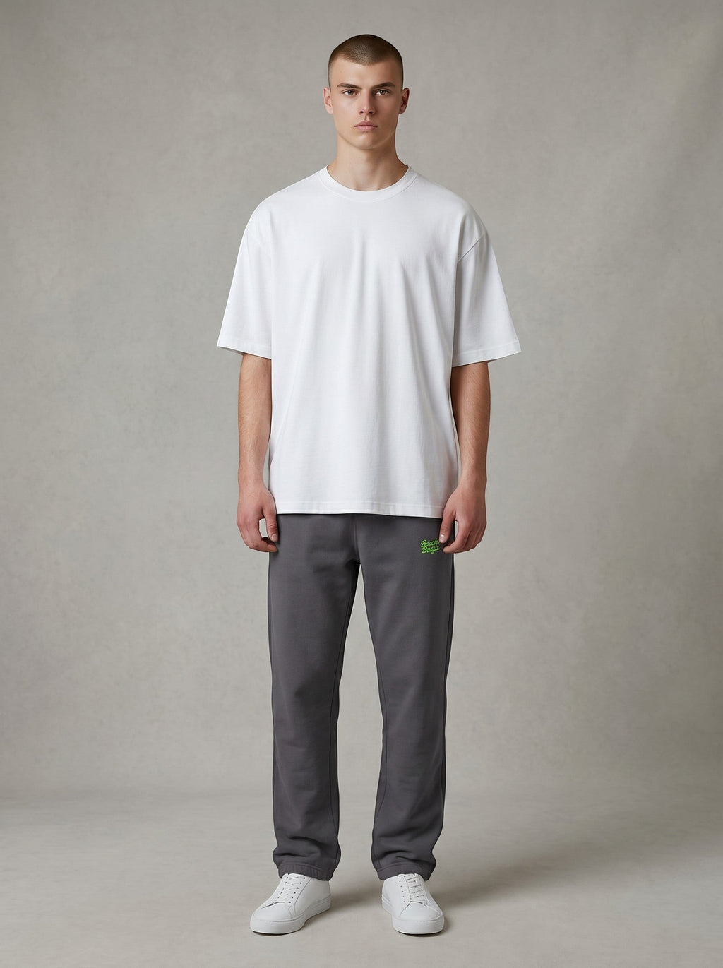 BeachBodyz® dark grey oversized fluffy jogging pants with elastic waistband and drawstring. Comfortable streetwear.