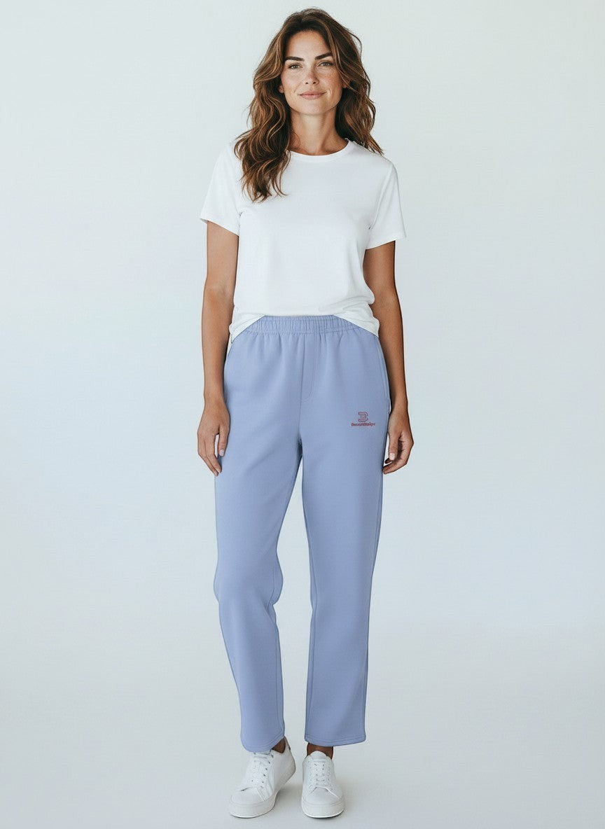 BeachBodyz® light blue cotton-blend essential sport jogginghose with elastic waistband and side pockets.