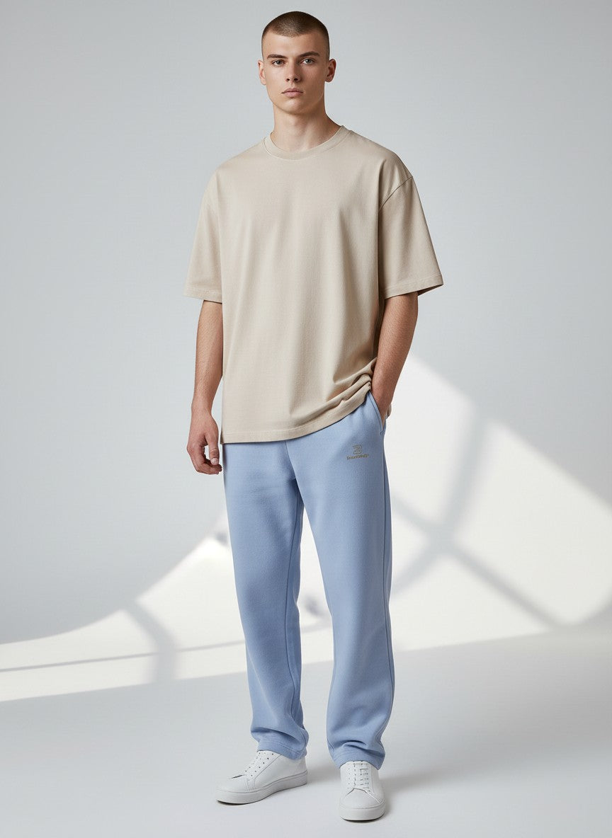 BeachBodyz® light blue fluffy oversized jogginghose with elastic waistband and drawstring. Comfortable loungewear.