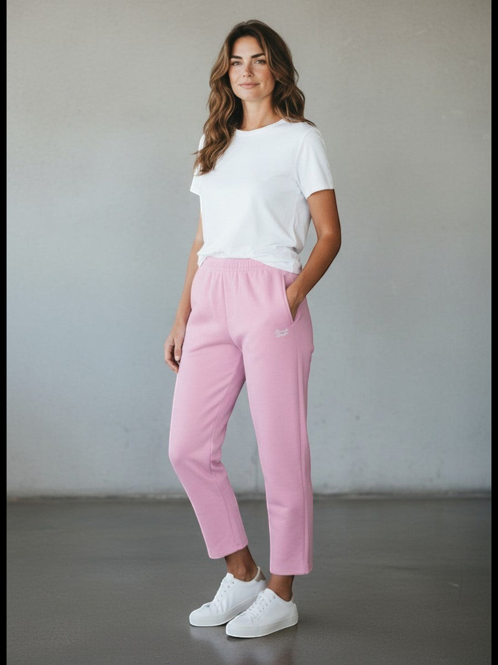 BeachBodyz® soft pink cotton blend premium jogginghose with embroidered logo and elastic waistband.