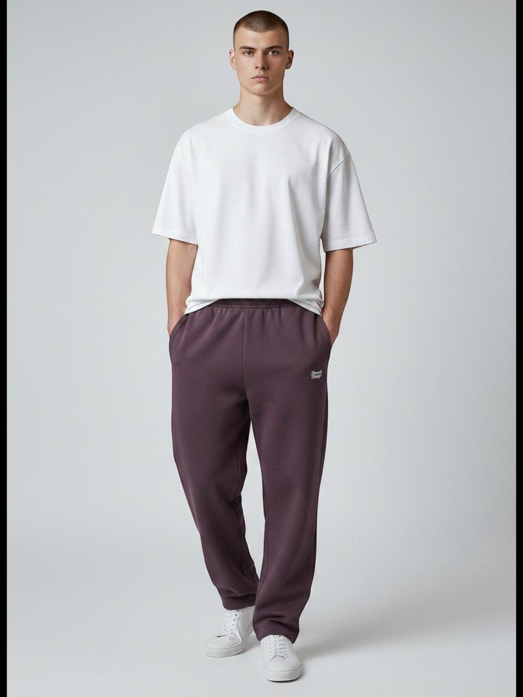 BeachBodyz plum purple oversized fluffy jogginghose with elastic waistband and cuffs, featuring subtle embroidered logo.
